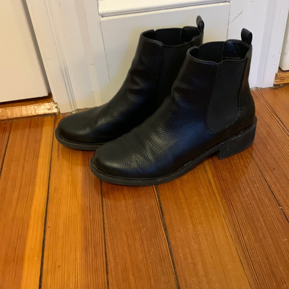 Black boots